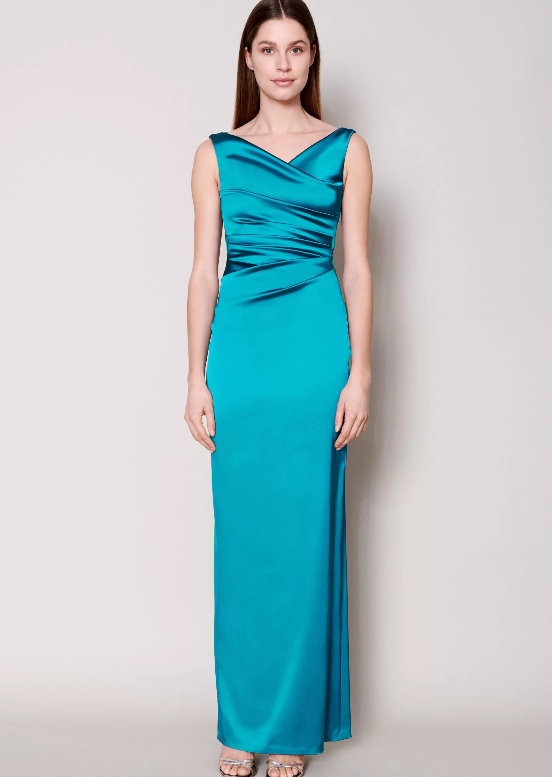 Classics-Talbot Runhof Evening Dress Komoe2 Bay